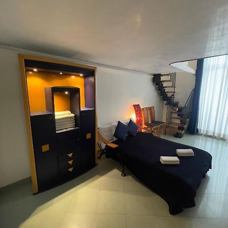 Nova Rooms Napels Buitenkant foto