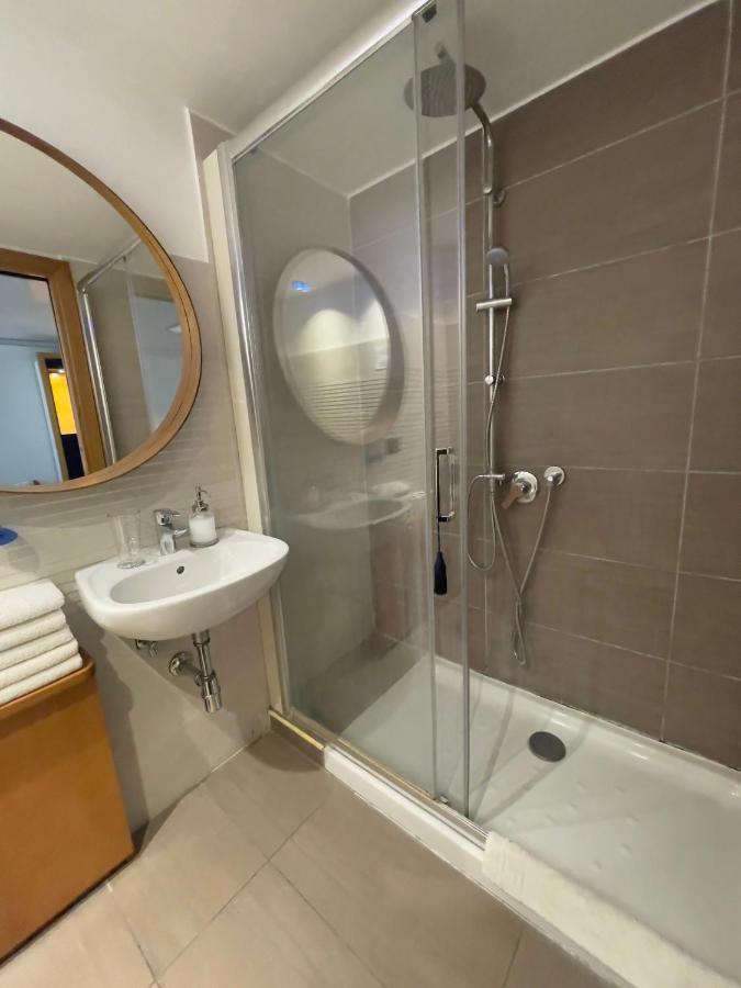 Nova Rooms Napels Buitenkant foto
